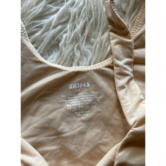 Skims Fits Everybody Square Neck Bodysuit Sand Size Large - Picture 7 of 8